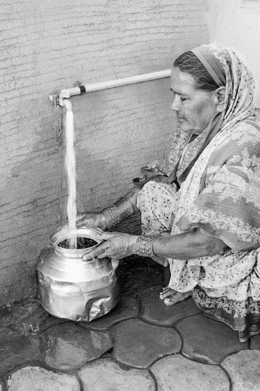 Women and Water Needs from Gender Perspective - Procuring drinking water - Ahmednagar district, Maharashtra